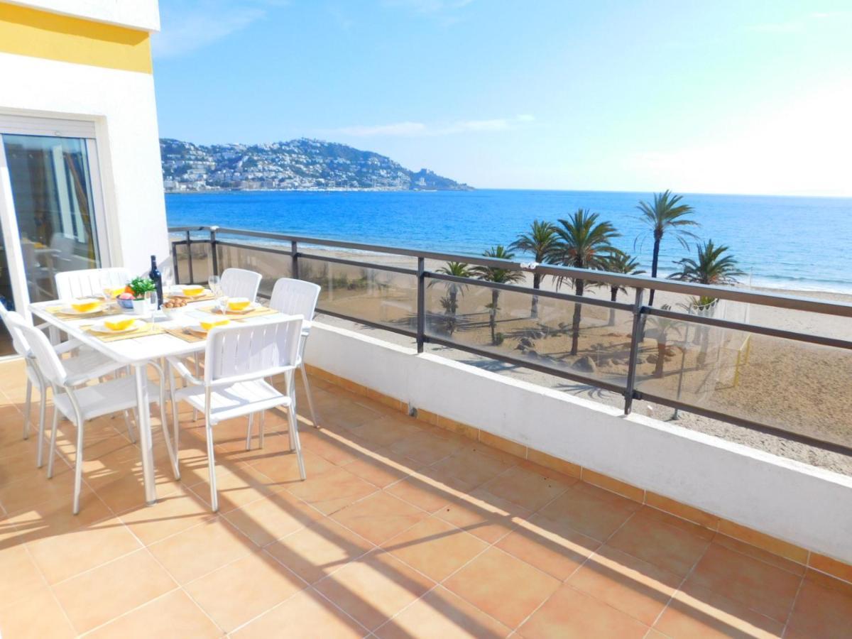 Gmid Immo Apartamento Oasis Atico Roses Exterior photo