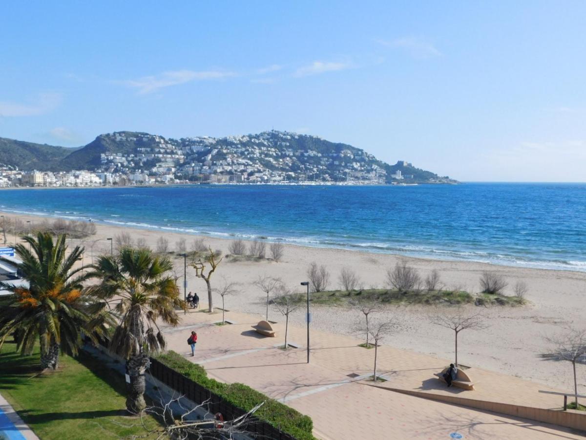 Gmid Immo Apartamento Oasis Atico Roses Exterior photo